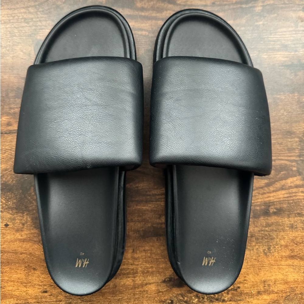 H&M Platform Slides (size 10)